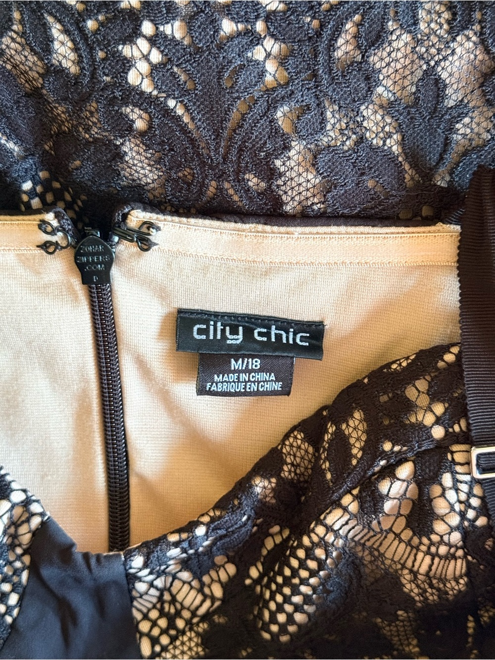 City Chic Jolie Lace Dress in Black - Picture 5 of 6